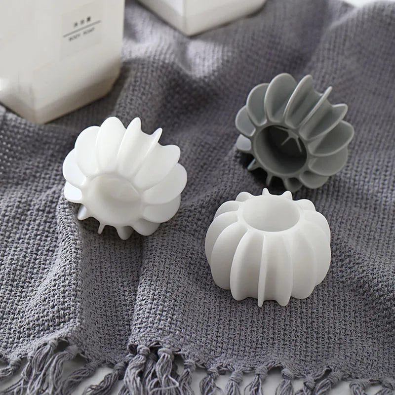 Silicone Balls that Helps Remove Hair